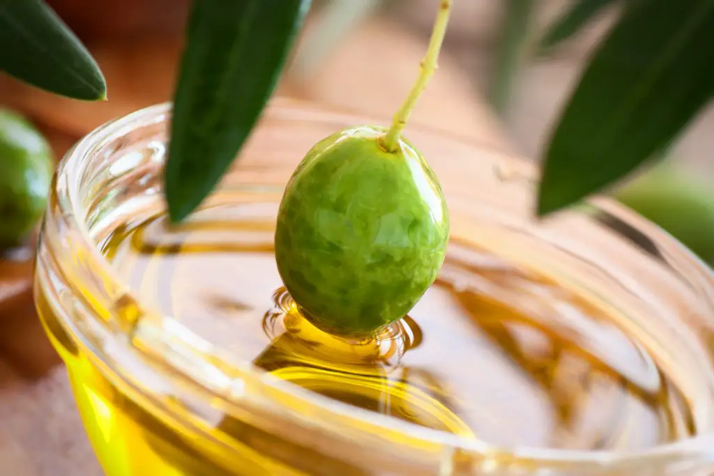 Olio extra vergine di oliva, 10 ricette di bellezza