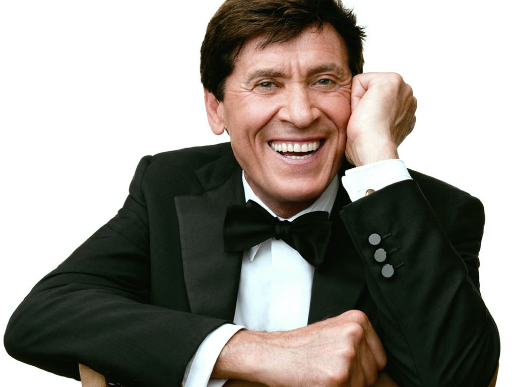 Gianni Morandi a Sanremo 2022 con un brano di Jovanotti