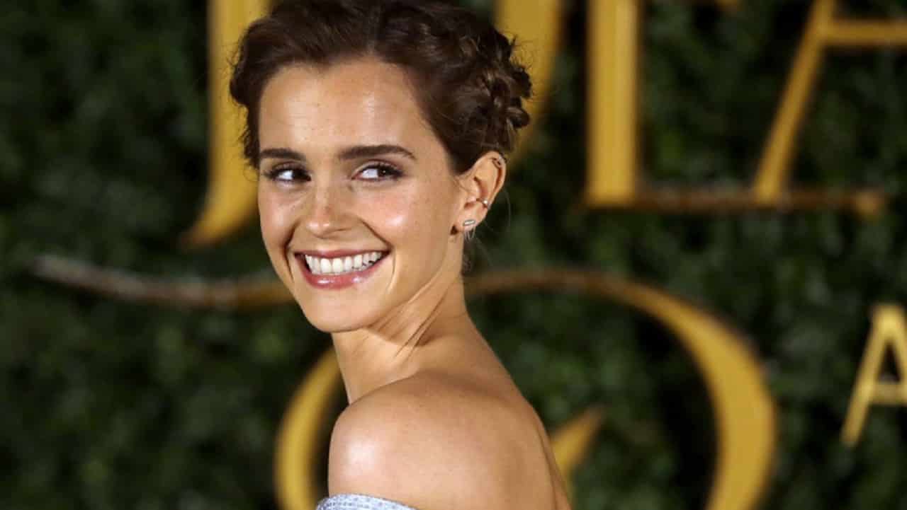 Emma Watson è il nuovo volto di Prada Beauty