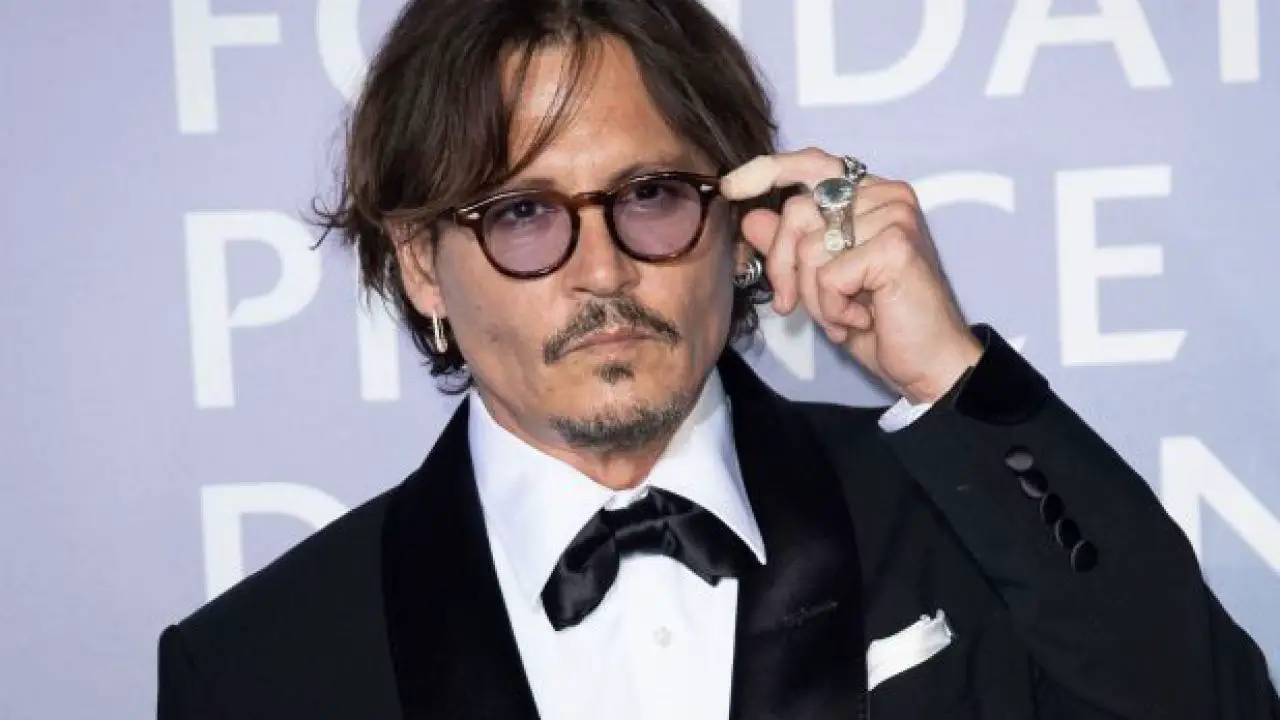 Johnny Depp vince la causa: la Heard dovrà risarcirlo