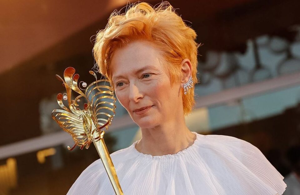 Tilda Swinton mascherina