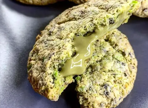 cookies al pistacchio ricetta di Martina Russo Bake Off Italia