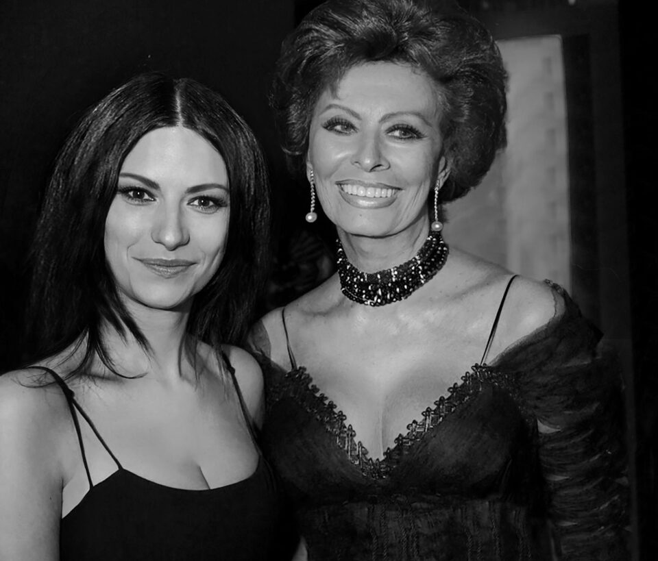 Laura Pausini, esce oggi "Io si (Seen)", original song di La Vita Davanti A Sé, con Sophia Loren