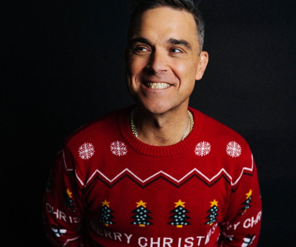Robbie Williams, è uscito il nuovo singolo natalizio "Can't stop Christmas"