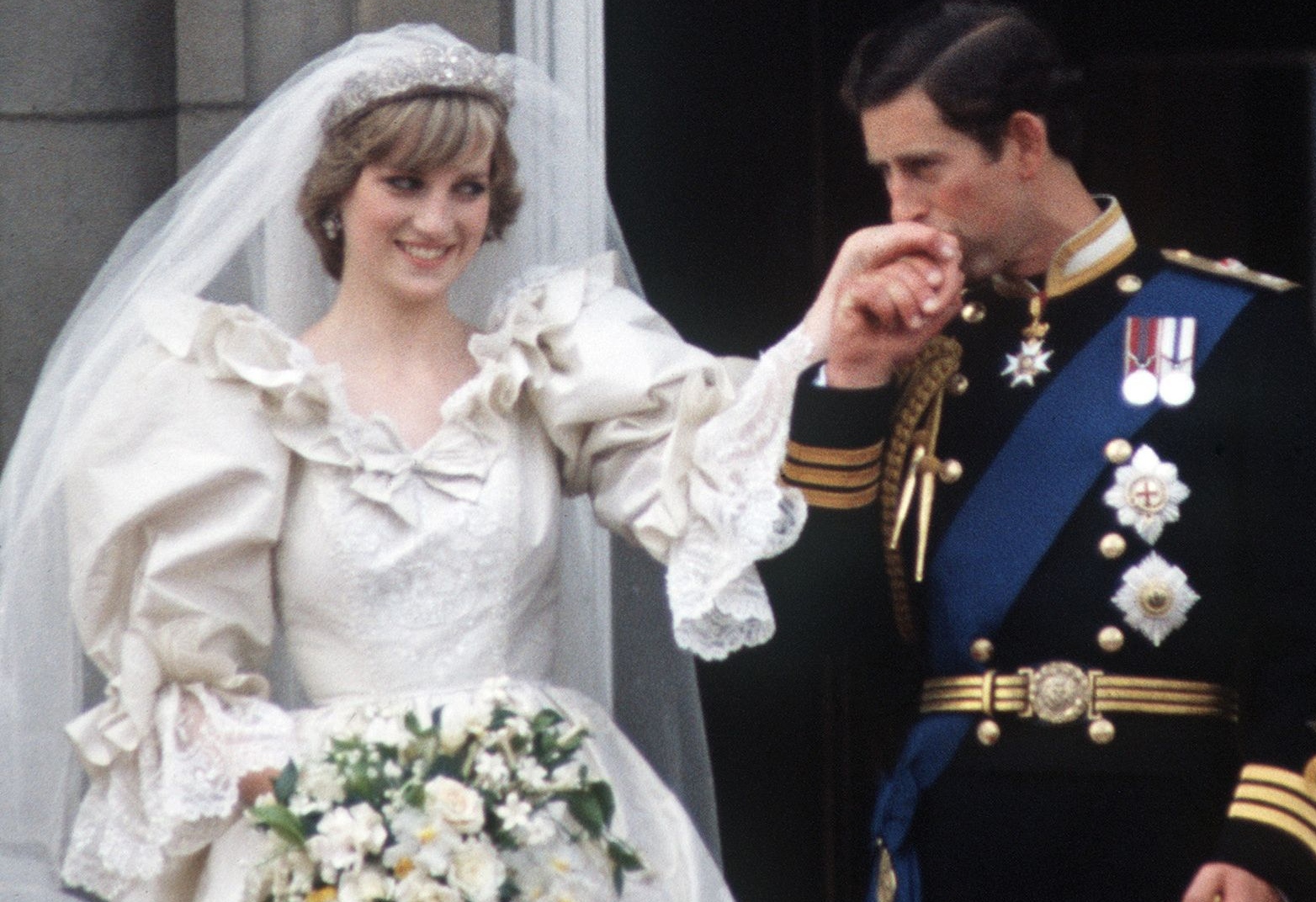 L'abito da sposa di Lady Diana, storia e curiosità