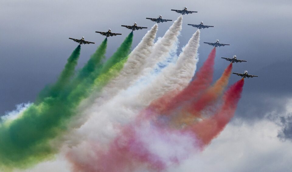 Aeronautica Militare, la capsule per i 60 anni delle Frecce Tricolori