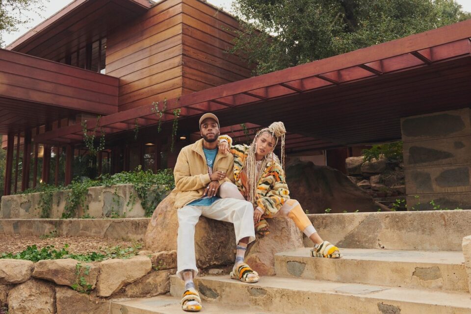 UGG, la campagna SS21 con QUIN e 6LACK