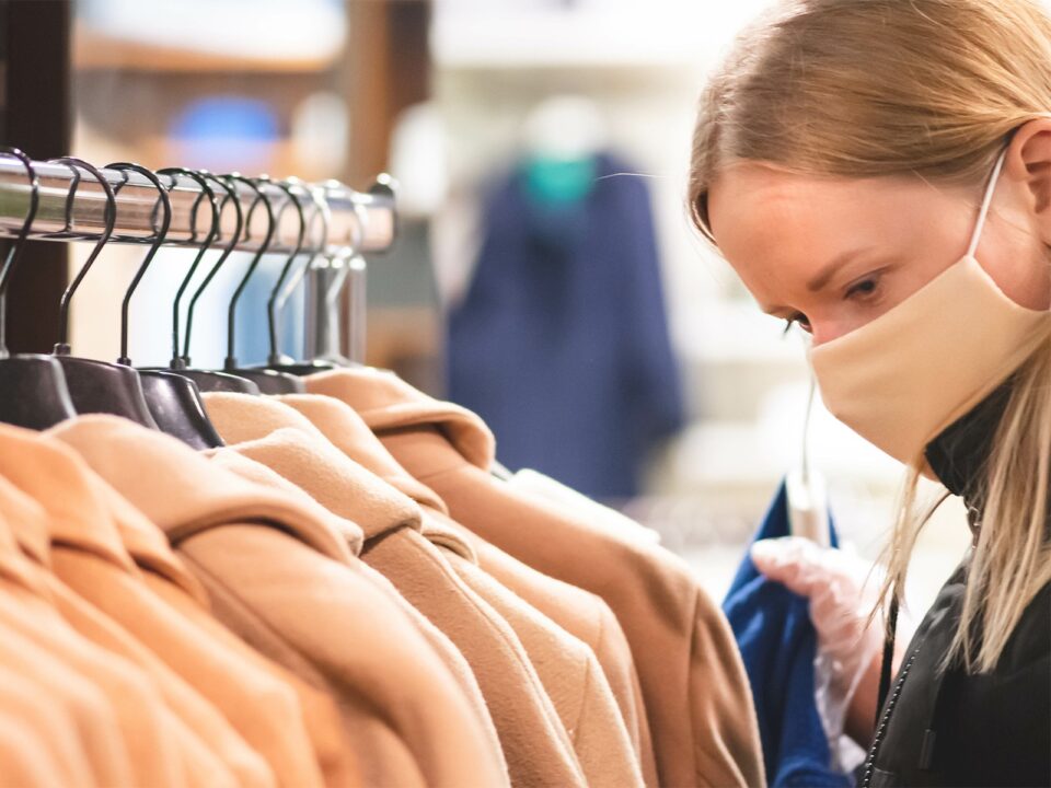 Saldi invernali e covid, come comprare in sicurezza