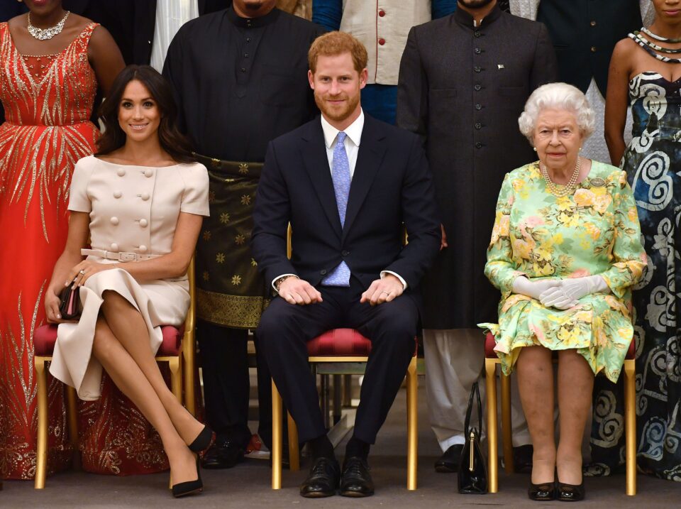 La regina Elisabetta risponde a Harry e Meghan