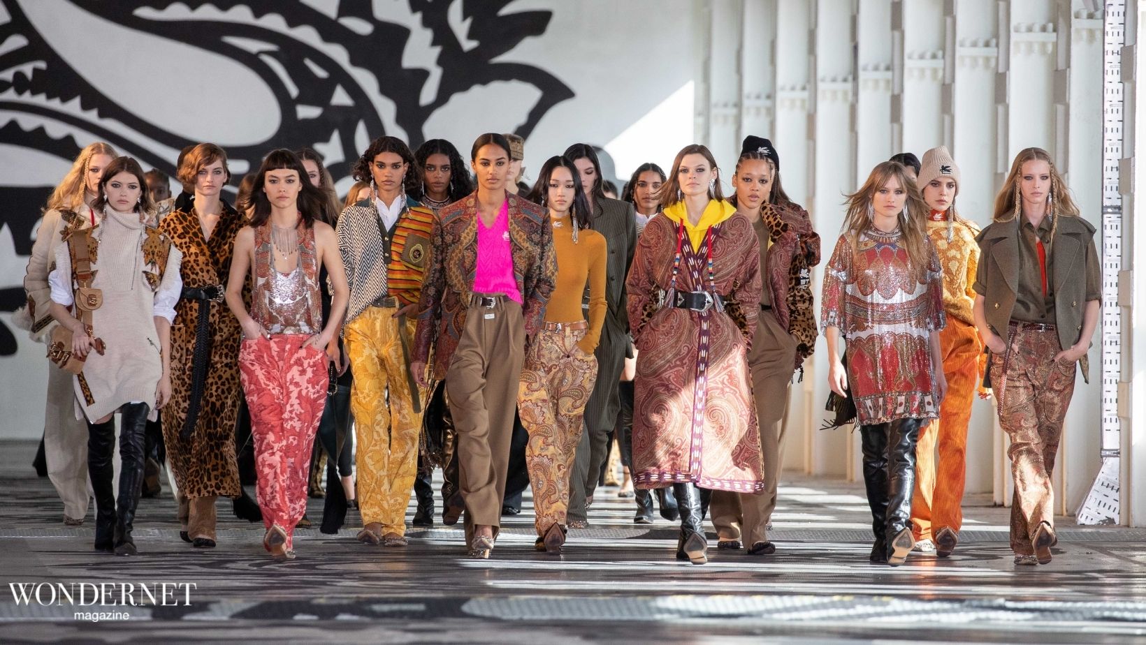 Etro, la sfilata Donna FW21-22