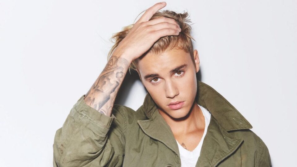 Justin Bieber dice addio ai dreadlocks: nuovo look