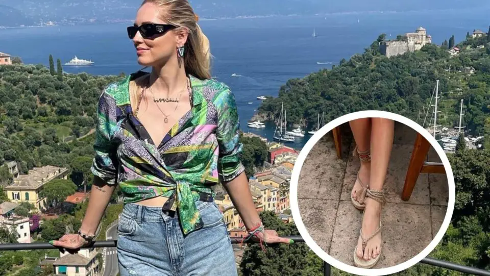 Chiara Ferragni, i sandali infradito in corda