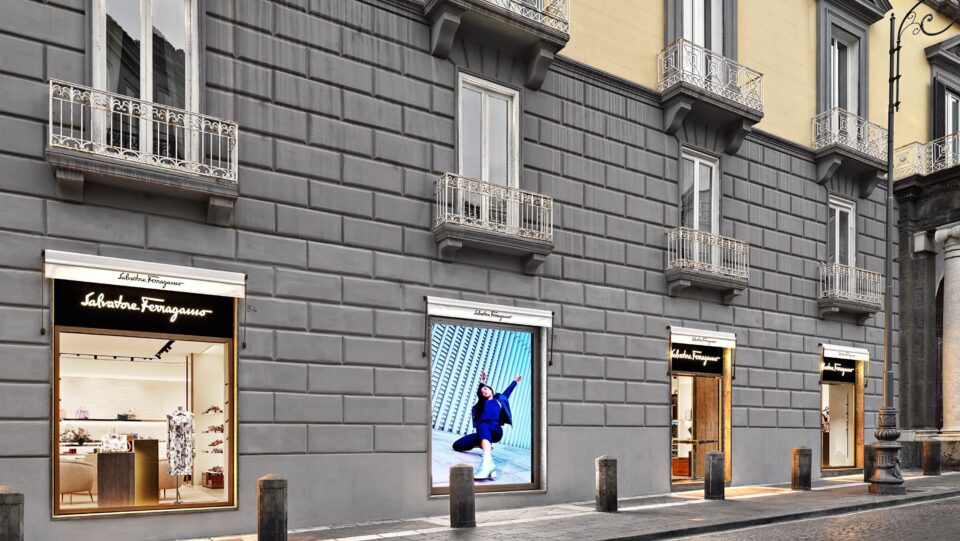 Ferragamo riapre la storica boutique di Napoli