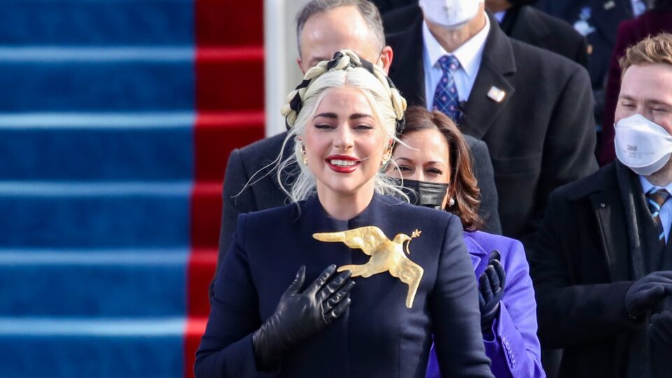 Lady Gaga e il progetto benefico con Schiaparelli