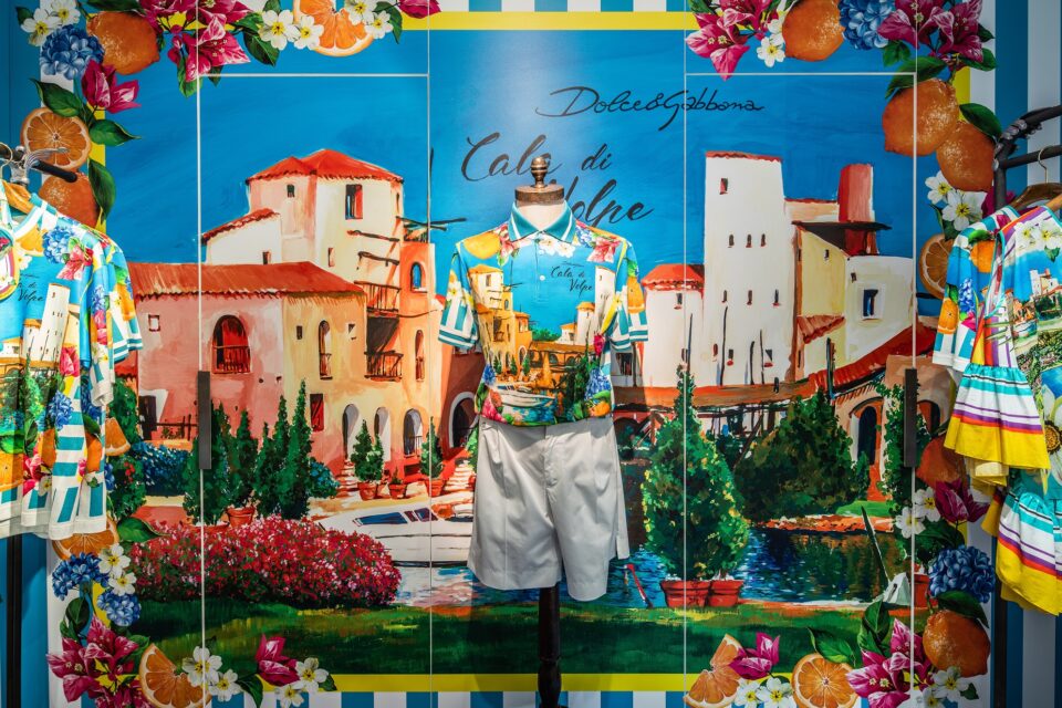 Dolce & Gabbana, la capsule in co-lab con l'Hotel Cala di Volpe