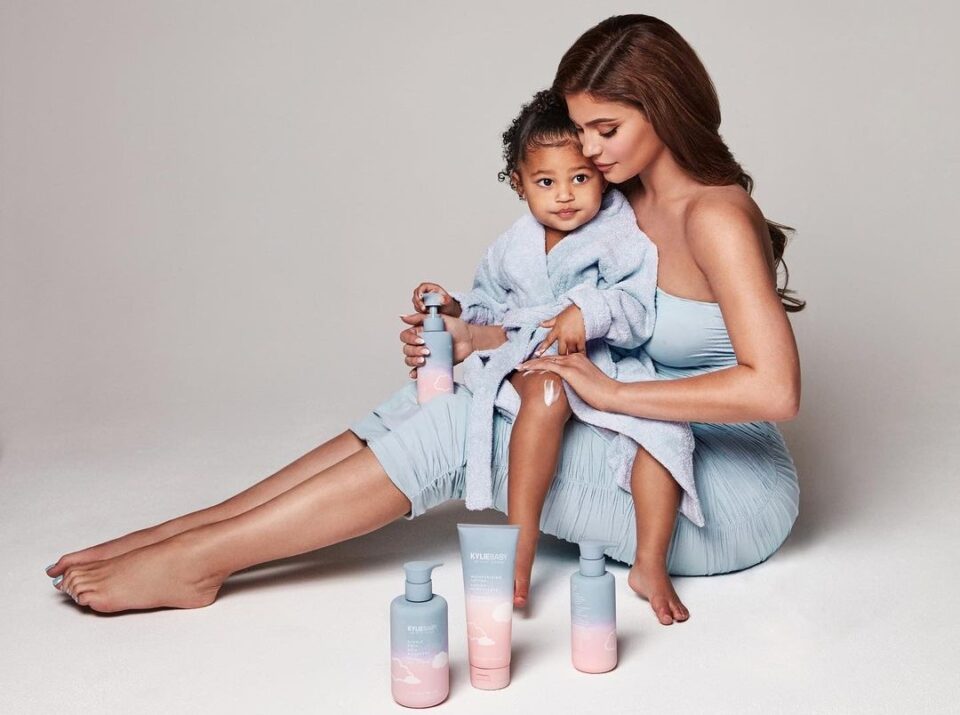 Kylie Jenner, la linea beauty per bambini Kylie Baby