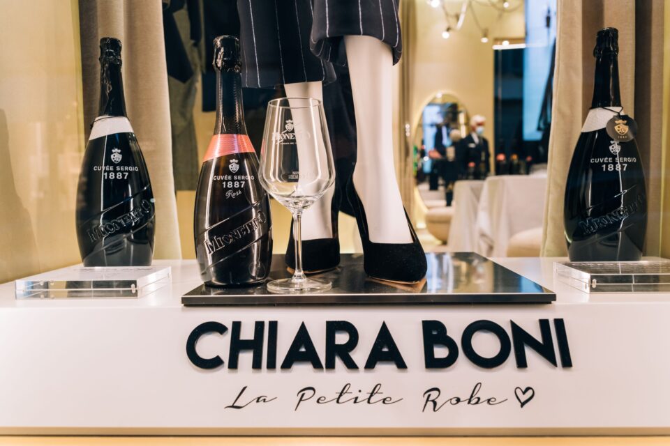Chiara Boni brinda con Mionetto alla Vendemmia di Montenapoleone 2021