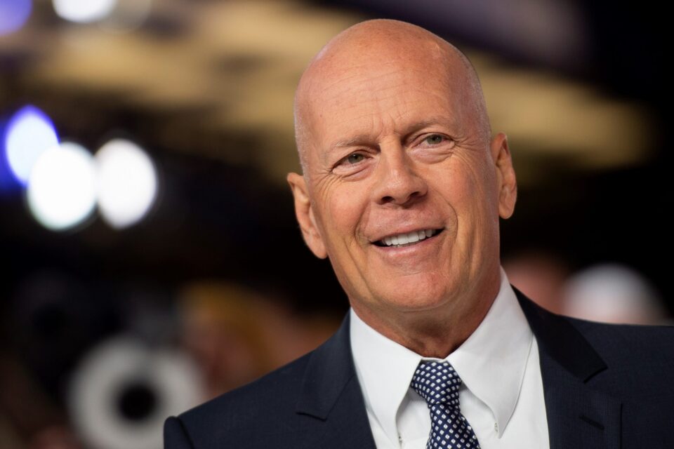 Bruce Willis si ritira dal cinema perchè colpito da afasia