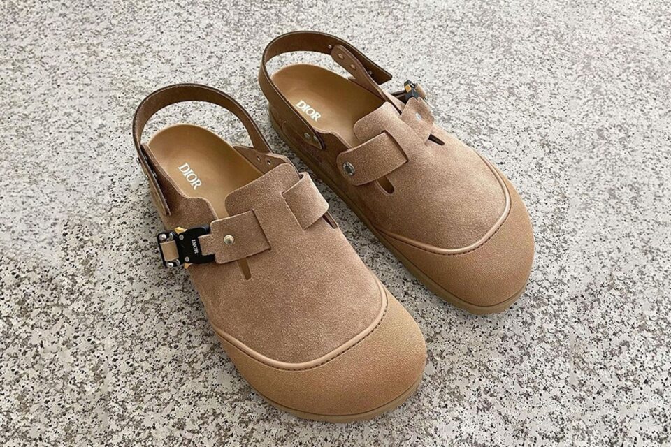 Dior X Birkenstock, i Tokio Mule nella nuance Fossil
