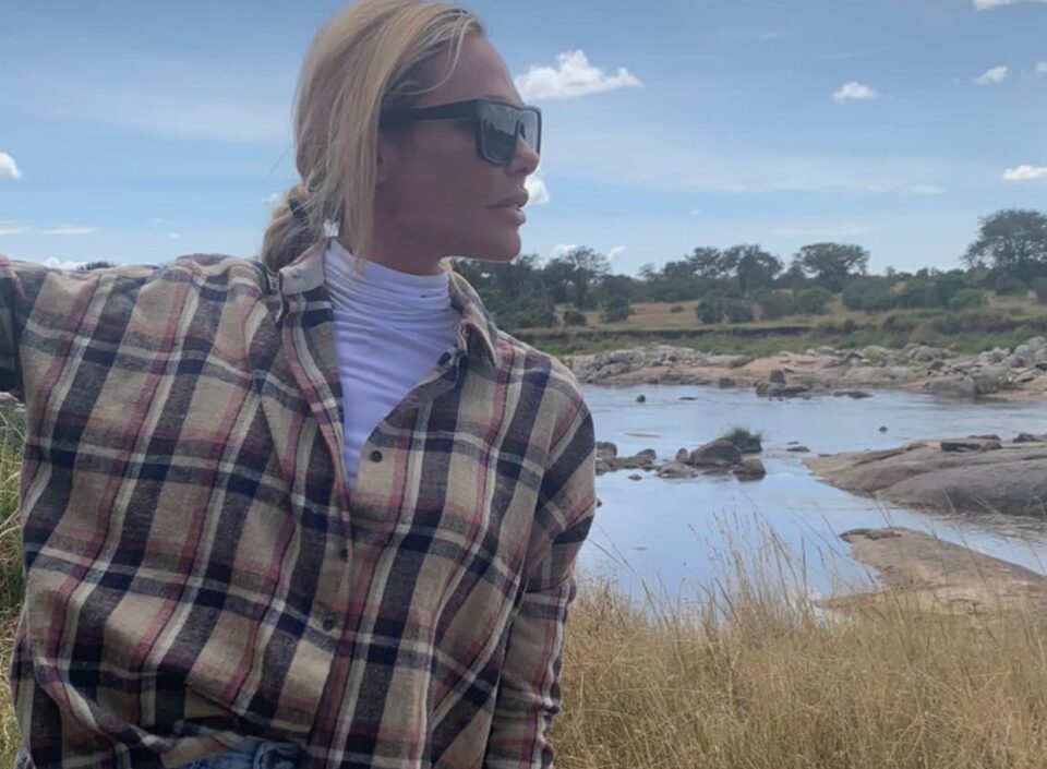 ilary blasi in tanzania dopo la separazione da totti
