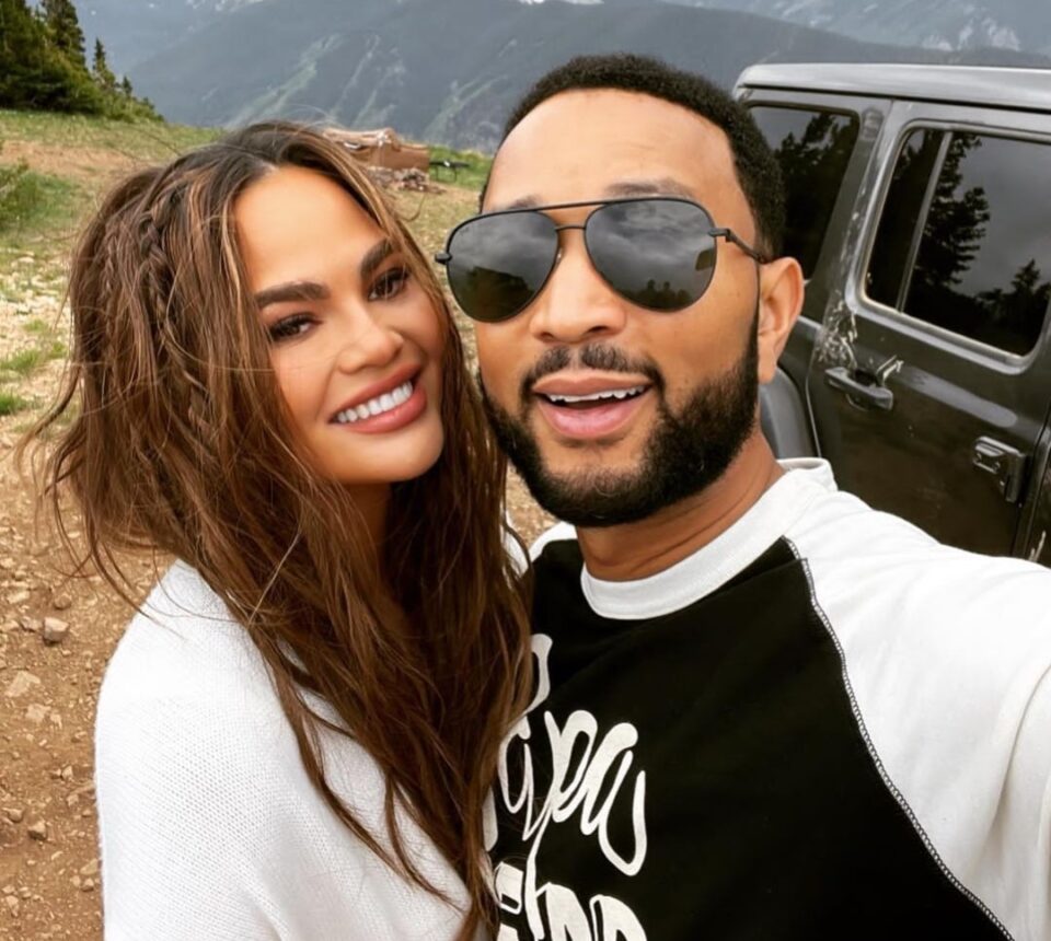 John Legend e Chrissy Teigen genitori per la terza volta