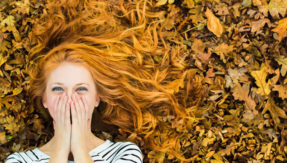 Caduta dei capelli in autunno, ecco come prevenirla
