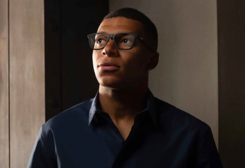 Oakley, Kylian Mbappé volto della campagna occhiali da vista 2022