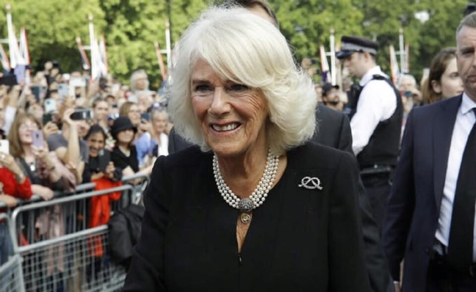 Camilla, l'omaggio alla Regina Elisabetta che ha commosso i sudditi