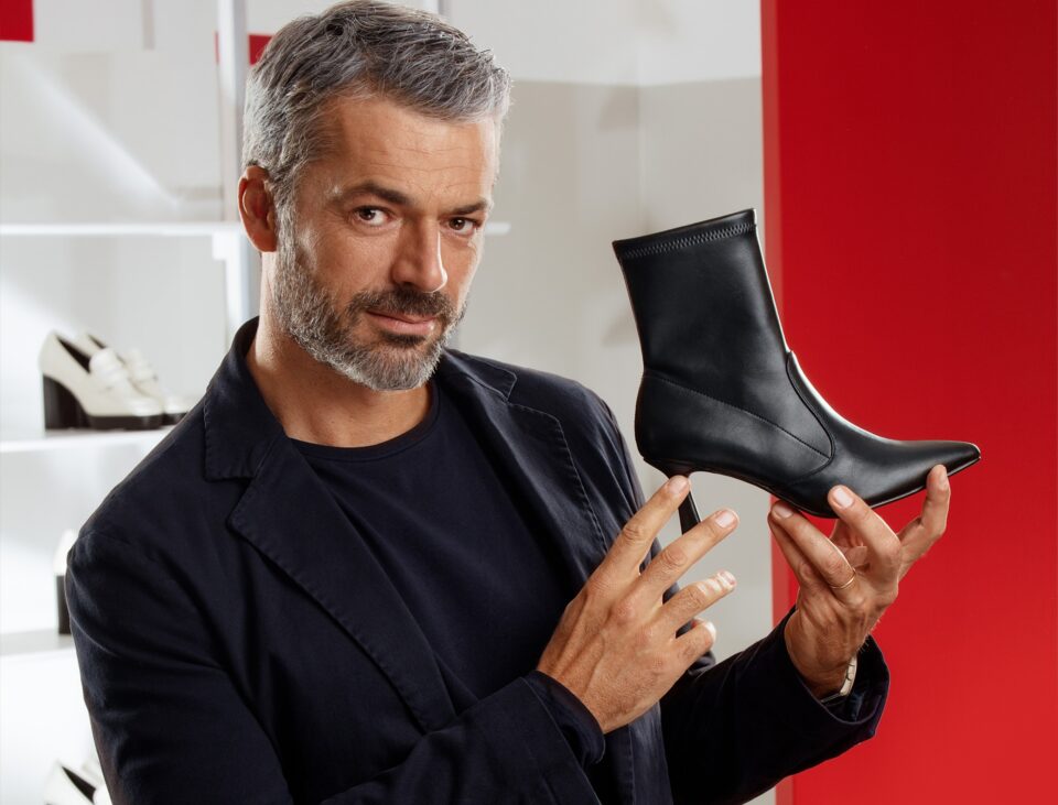 Luca Argentero testimonial Bata per la FW22