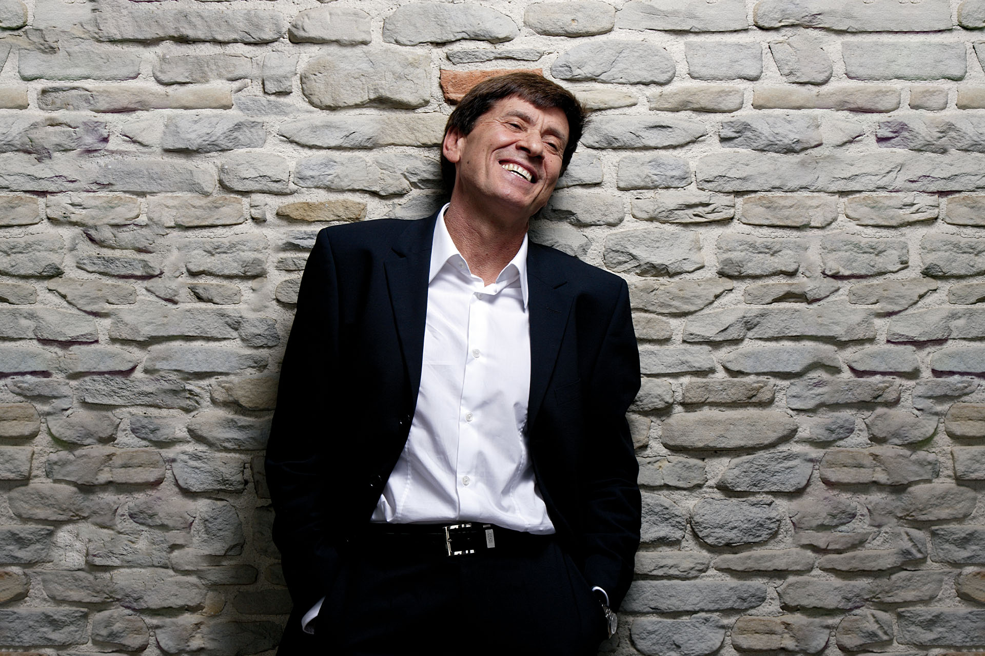 Gianni Morandi, nel 2023 un tour nei Palasport - Wondernet Magazine