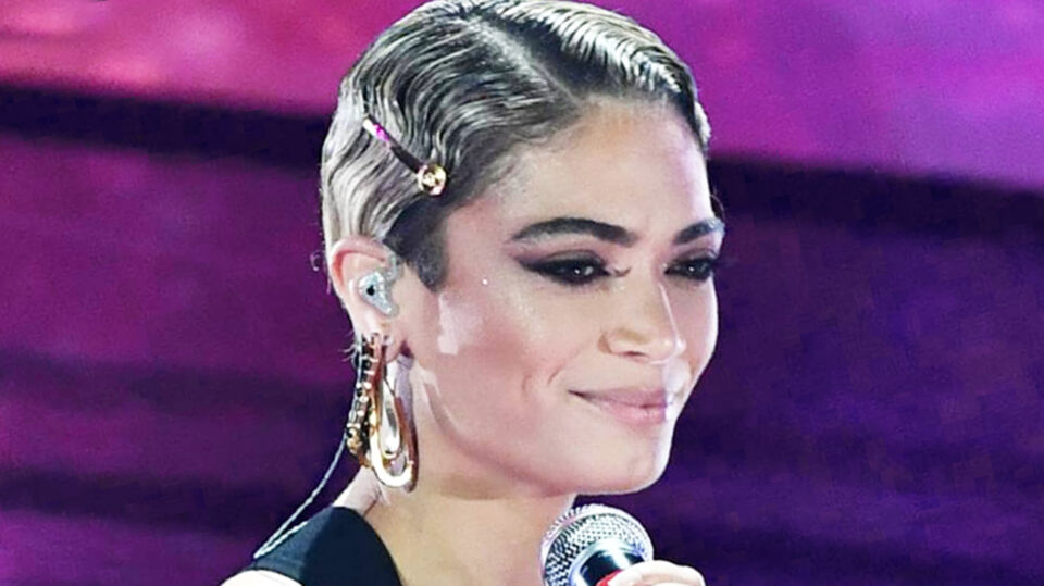 Elodie annuncia il nuovo album "Ok. Respira"