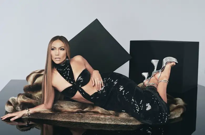 Jennifer Lopez X Revolve, l'esclusiva capsule collection
