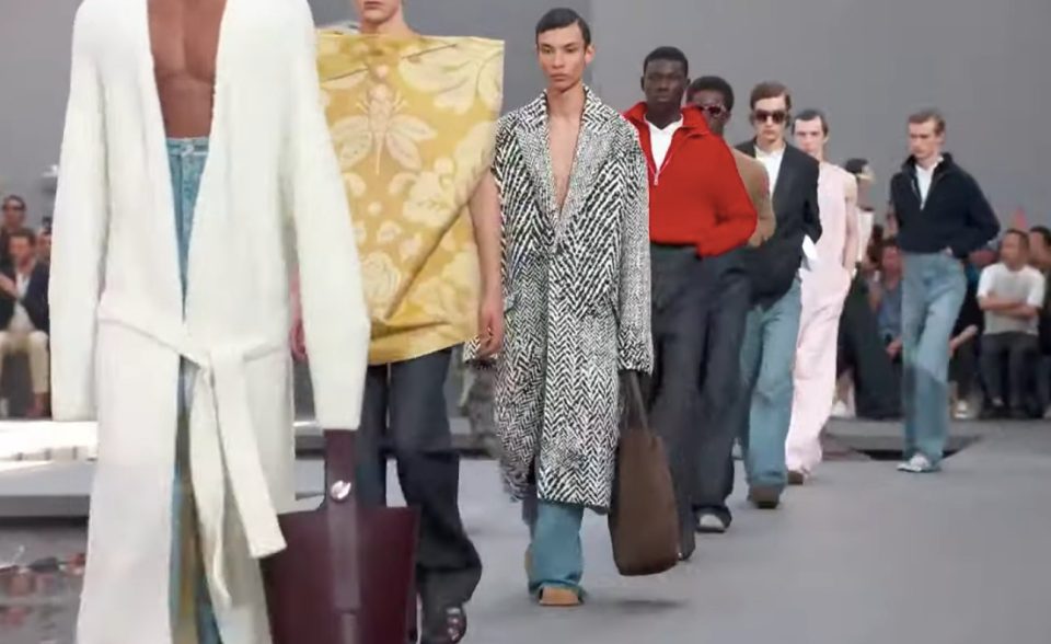 Loewe, la sfilata della collezione Uomo SS24