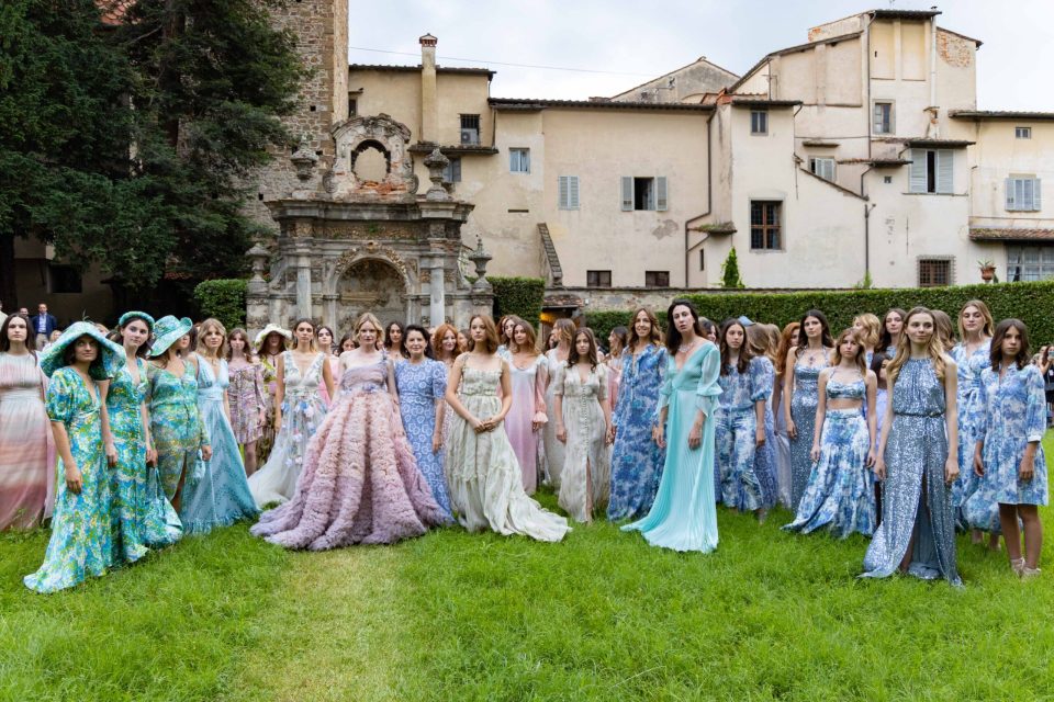 Luisa Beccaria, la sfilata al Giardino Frescobaldi di Firenze