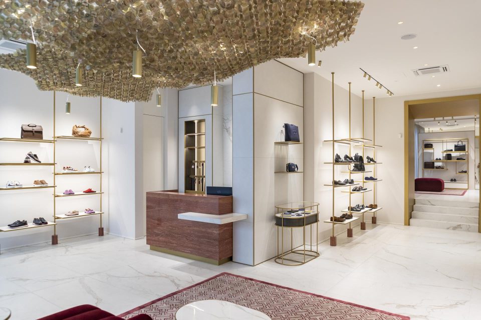 Testoni torna nel Quadrilatero con la nuova boutique a Milano