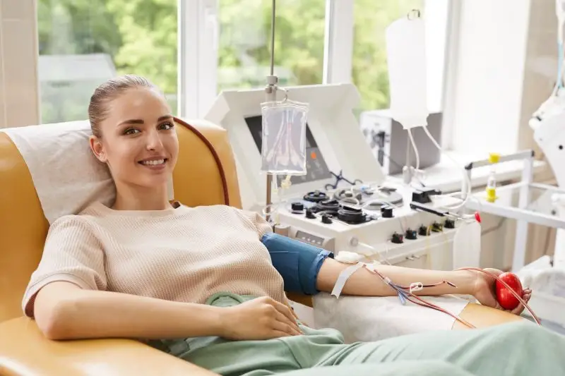 Donare il sangue, i benefici e l'importanza anche in estate