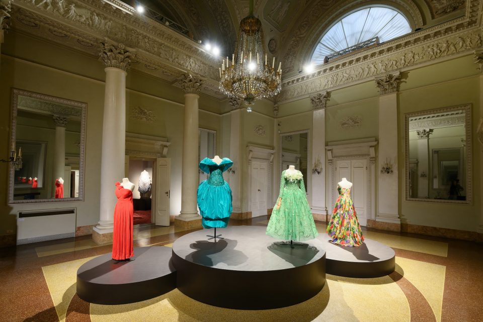 Museo Moda di Palazzo Pitti, in mostra anche Armani, Prada e Versace