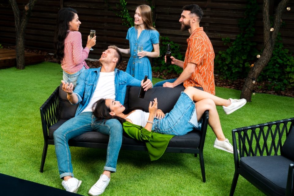 Giardino e terrazza, come arredarli per la primavera