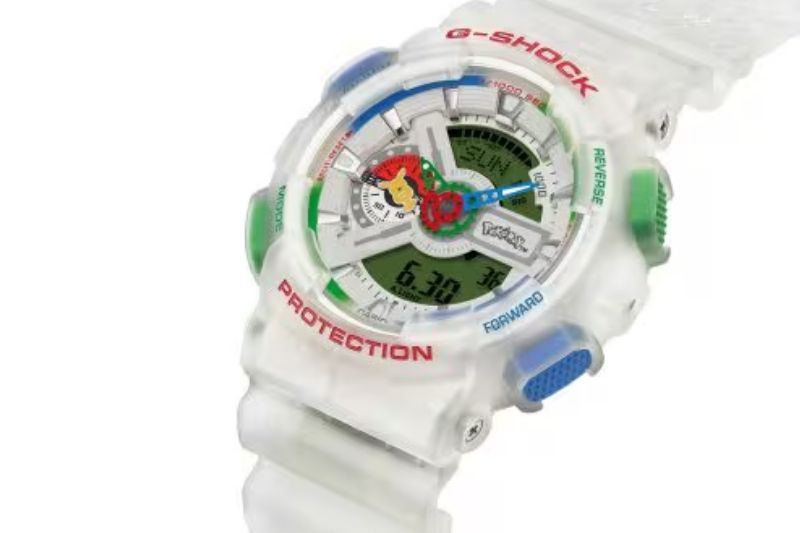 Orologio G-SHOCK x Pokémon GA-110PKM con dettagli ispirati a Pikachu e ai colori dei videogiochi originali Pokémon