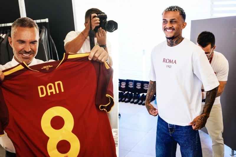 Dan Caten con la maglia dell'AS Roma e Wesley durante la prova dei look Dsquared2 per la partnership con il club