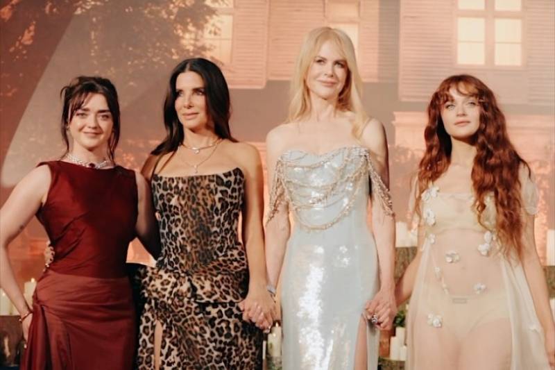 Sandra Bullock e Nicole Kidman con Maisie Williams e Joey King in Practical Magic 2