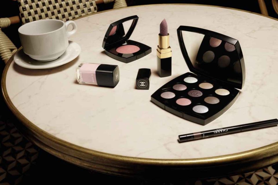 Collezione make-up Chanel Coco Mademoiselle con palette Les 9 Ombres, rossetto, blush e smalto