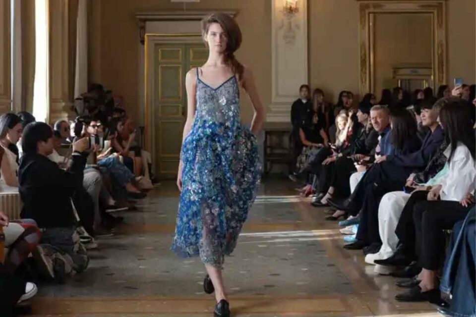 Francesca Liberatore SS27, un look in passerella alla Milano Fashion Week