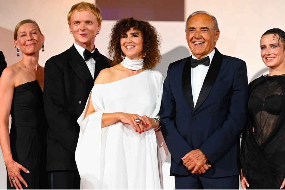 May el-Toukhy con i gioielli Kinraden alla premiazione di Venezia 83