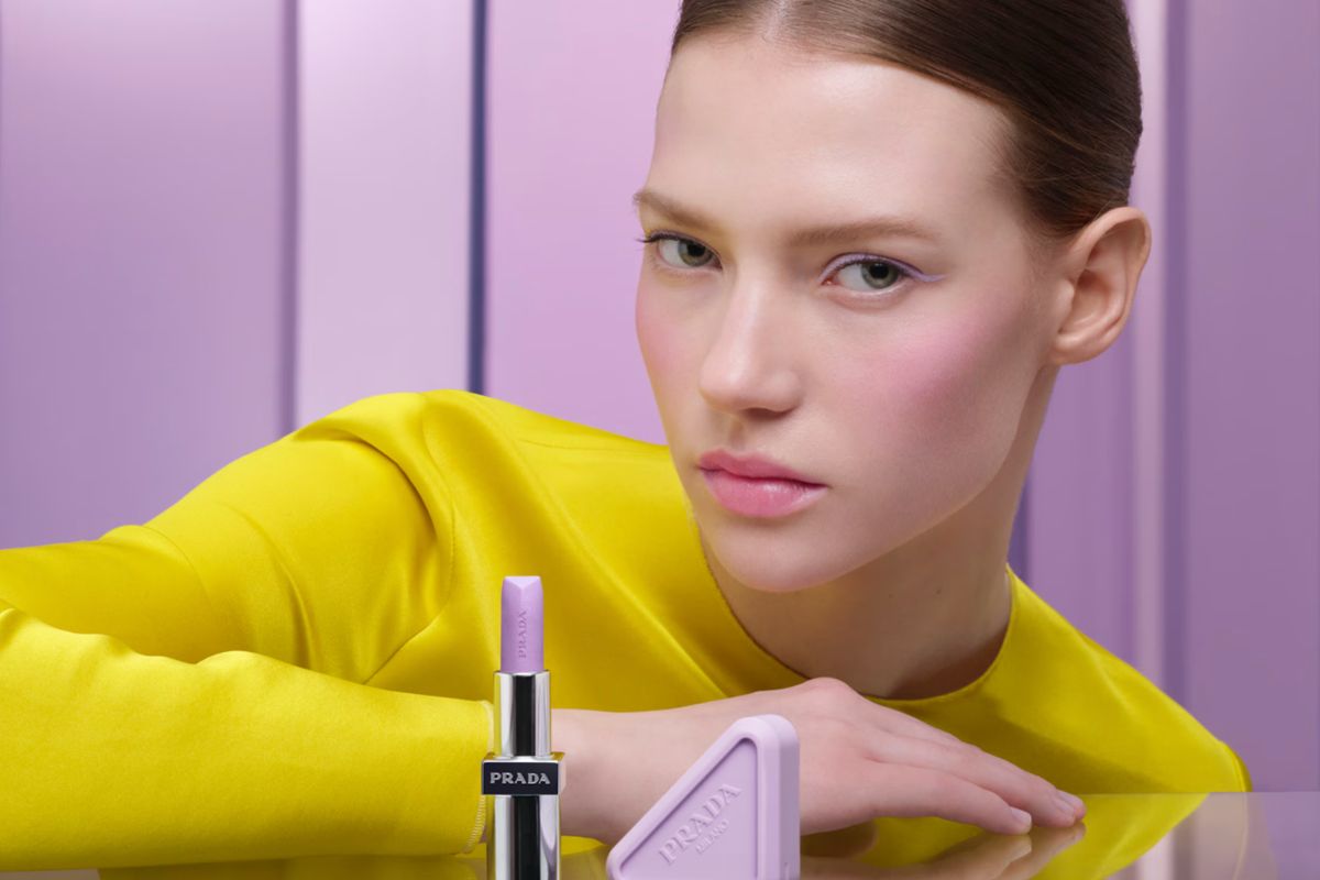 Wisteria Haze, make-up lilla Prada Beauty per l’autunno 2026