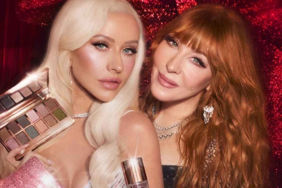 Christina Aguilera con Charlotte Tilbury nella campagna Holiday 2026 del brand beauty